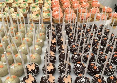 Sweet Table Da Rino Bottrop Cake Pops und Cupcakes