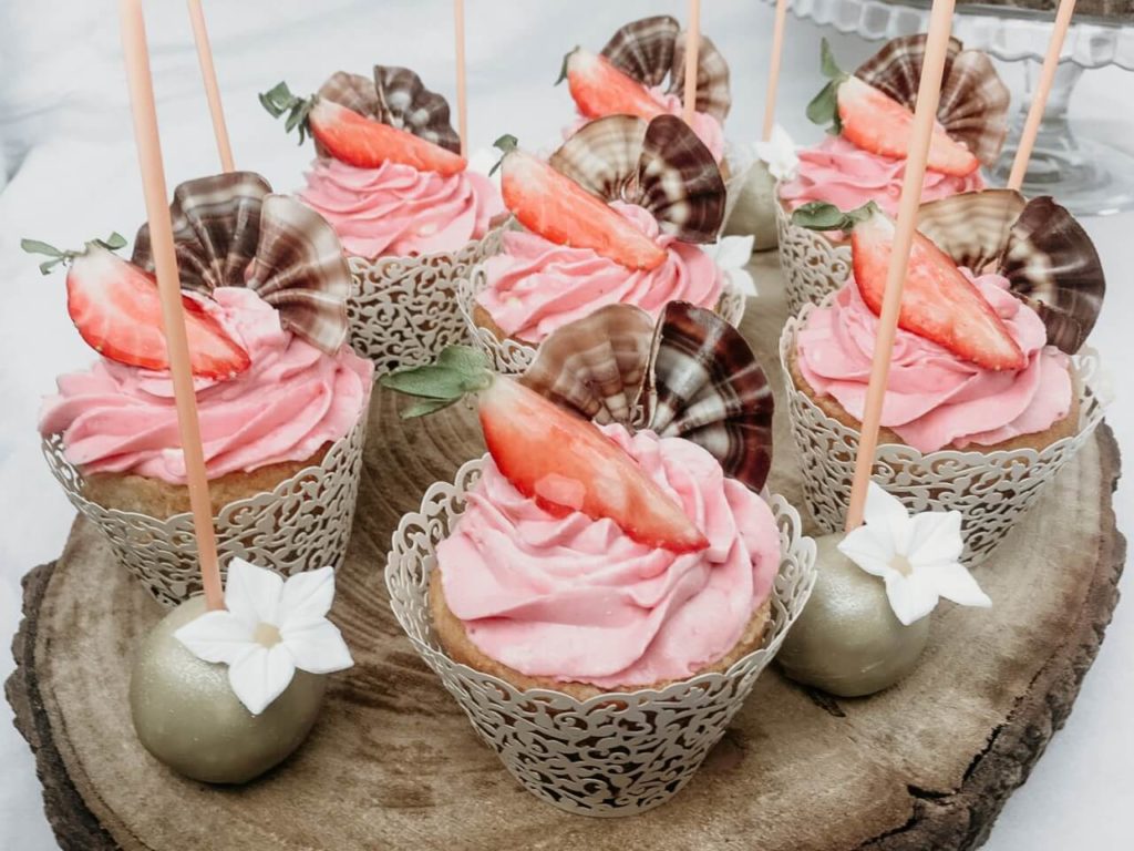 Sweet Table Da Rino Bottrop Cupcakes rosa