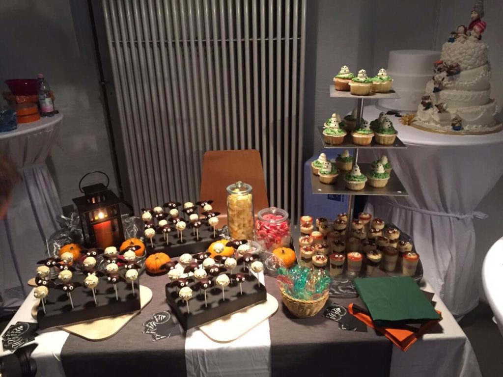 Halloween Sweet Table