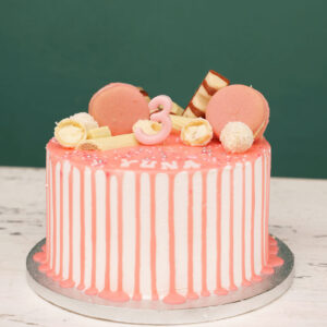 Rosa-Drip-Torte